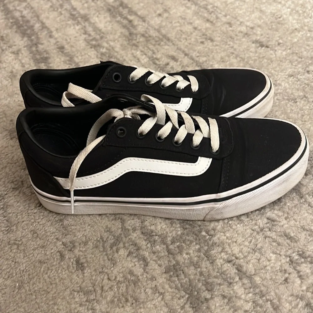Vans shoes - Picture 3 of 8